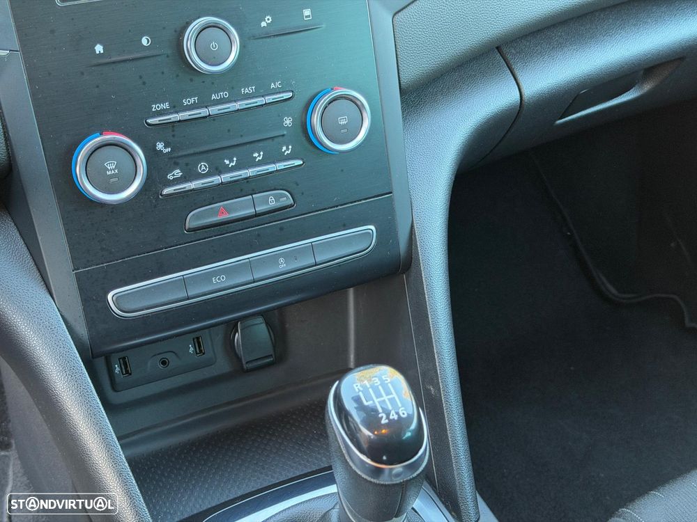 Renault Mégane - 22