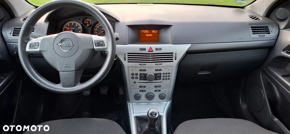 Opel Astra 1.4 Selection 110 Jahre - 8