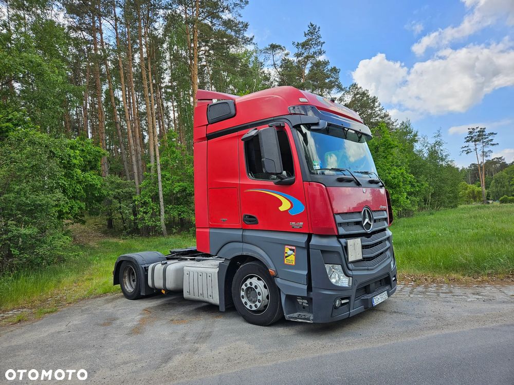 Mercedes-Benz ACTROS - 2