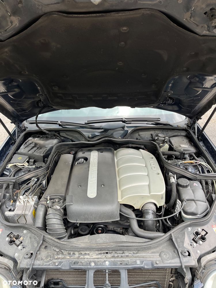 Mercedes-Benz Klasa E 220 CDI Automatik Classic - 28