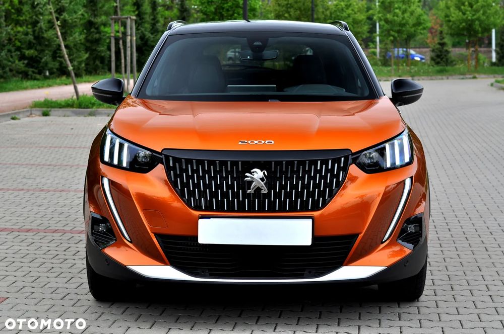Peugeot 2008 ver-1-5-bluehdi-gt-s-s - 4