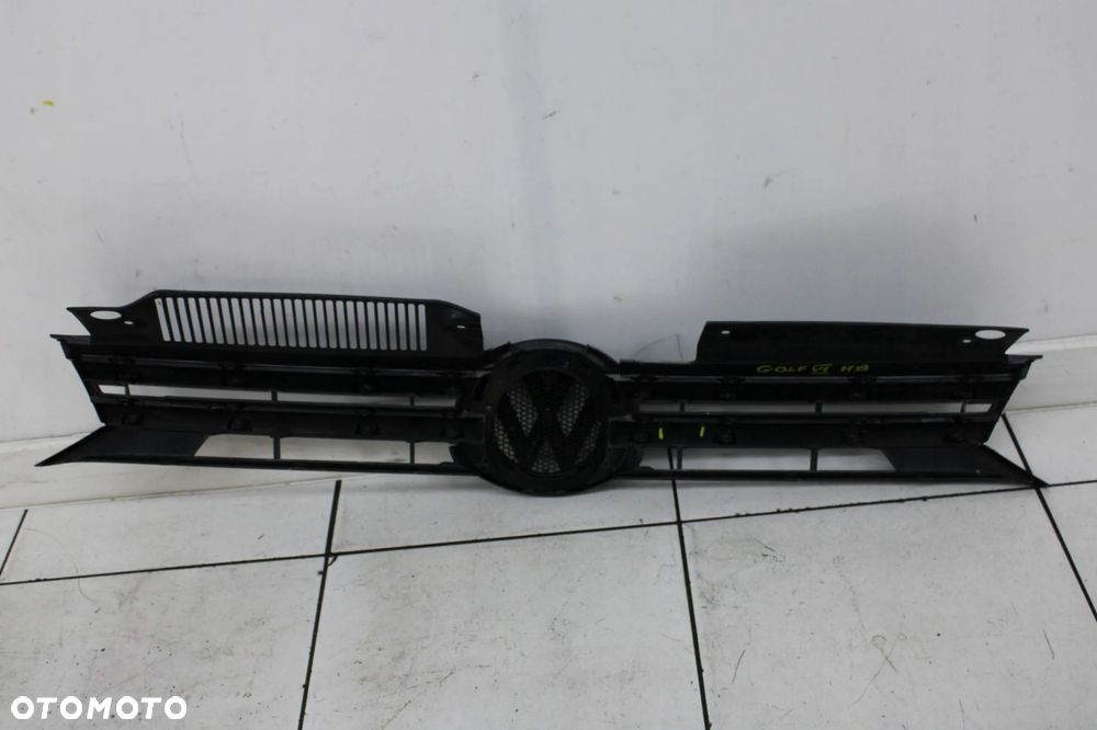 VOLKSWAGEN GOLF VI HB 09R- GRILL ATRAPA CHŁODNICY 5K0.853.653 - 5