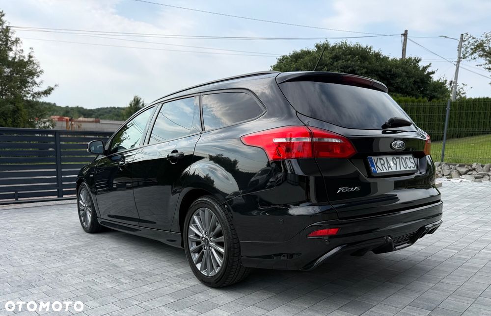 Ford Focus 1.0 EcoBoost ST-Line - 5