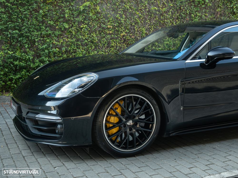 Porsche Panamera Turbo - 5