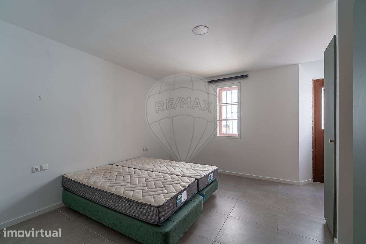 Moradia T4 para arrendamento - Grande imagem: 2/16