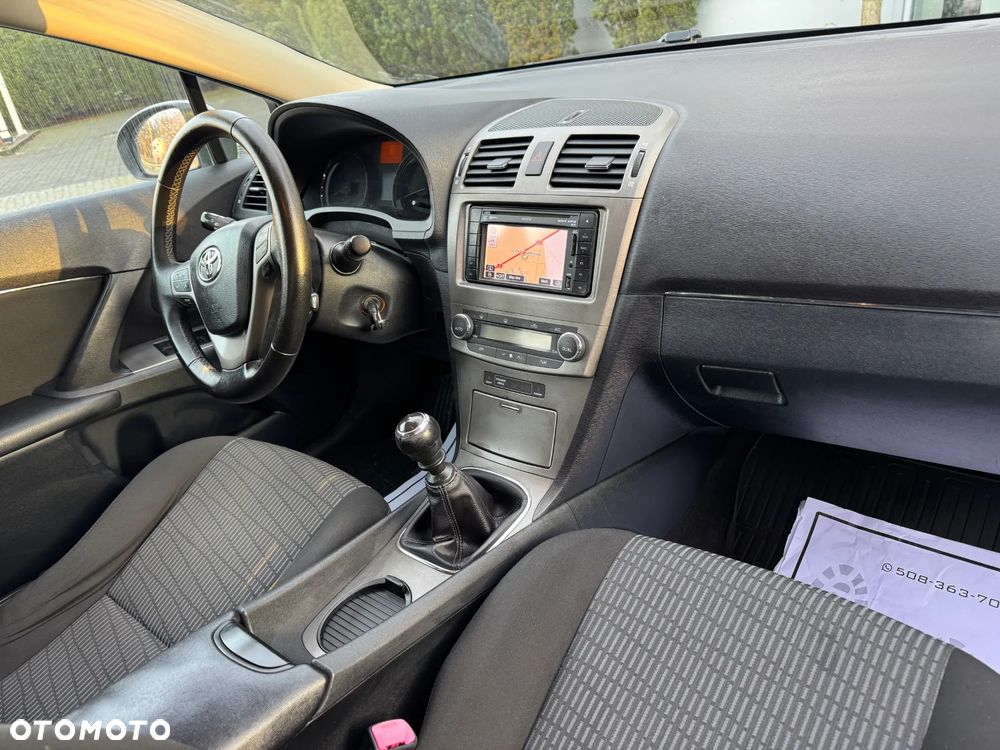Toyota Avensis 1.8 Sol plus NAVI - 7