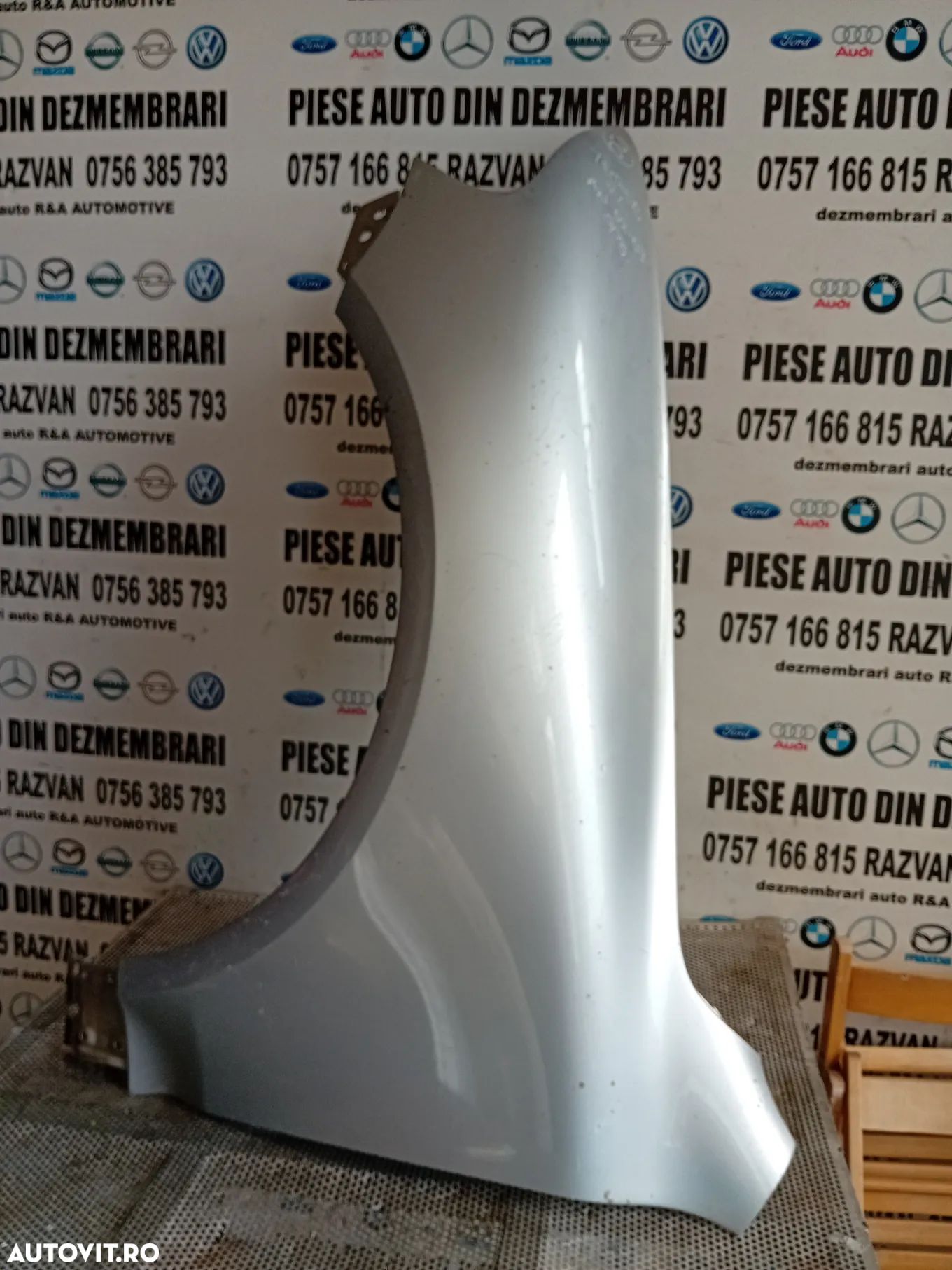 Aripa Stanga Vw Touareg 7L 2002-2007 LICHIDARE STOC - 1