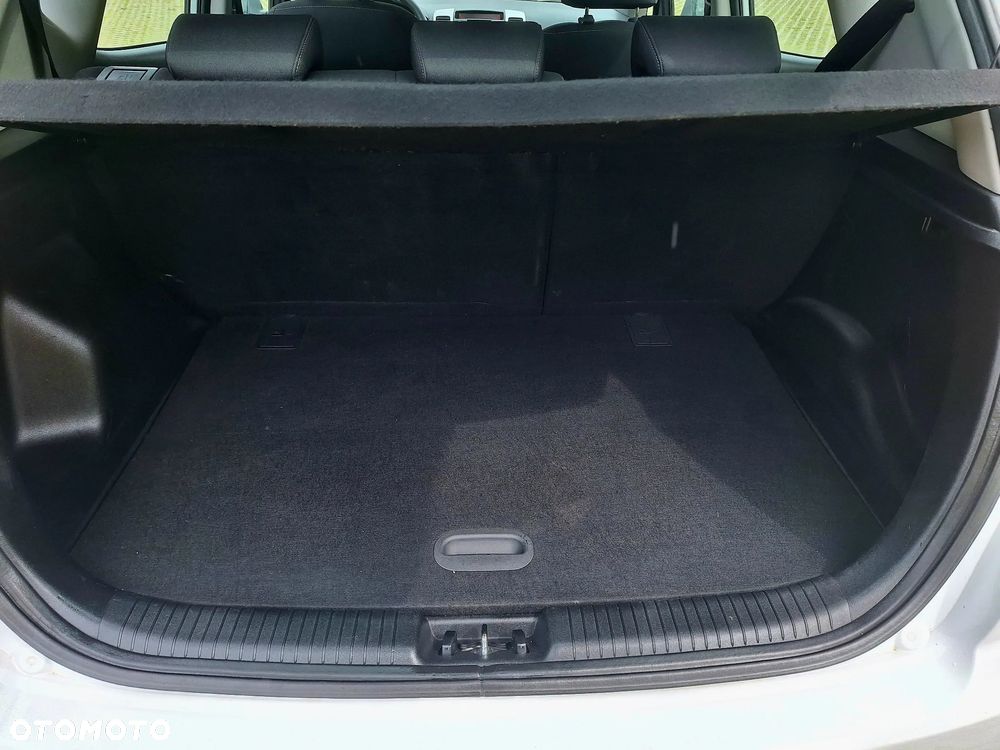 Kia Venga 1.6 M - 13