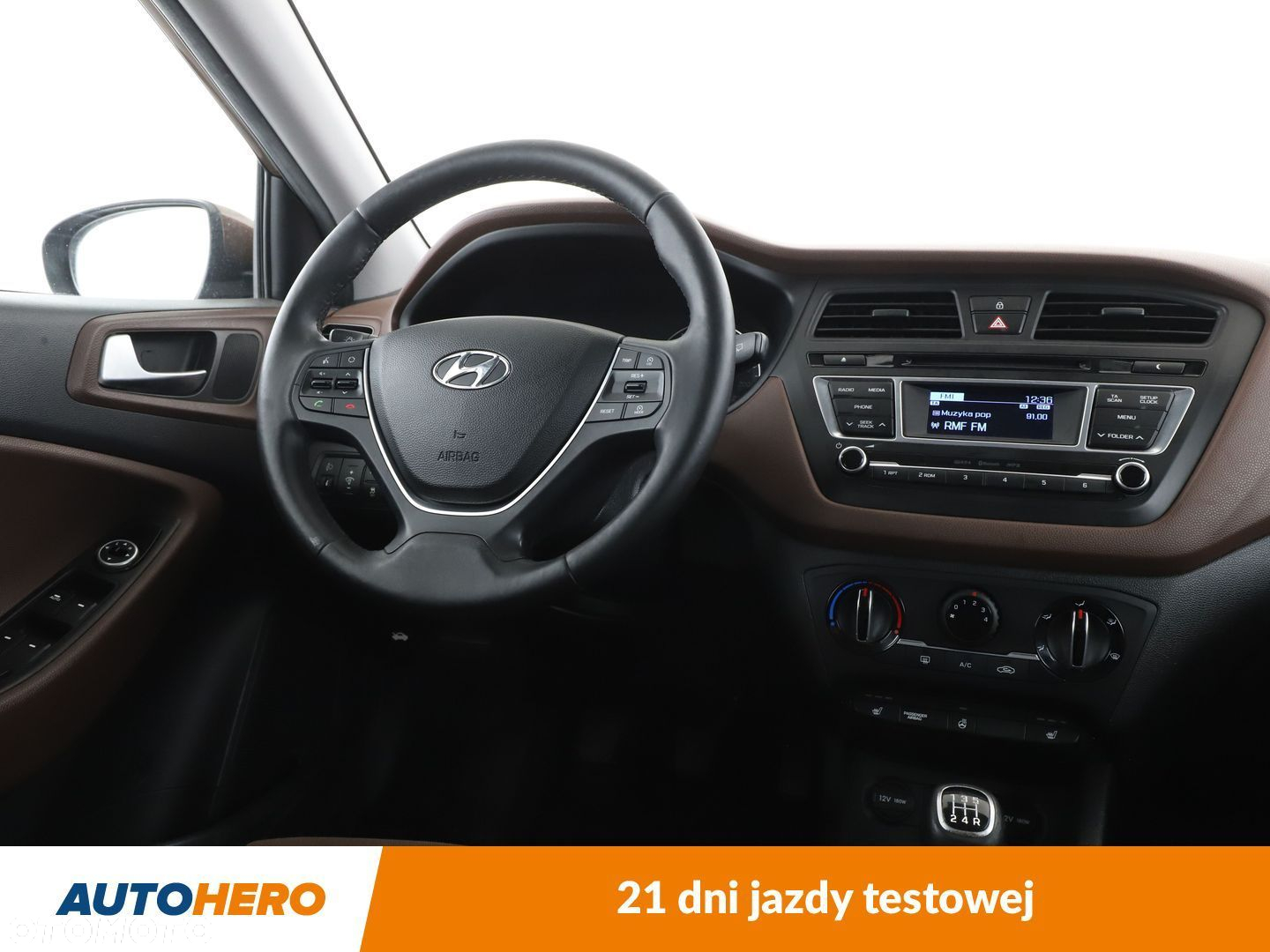 Hyundai i20 - 13