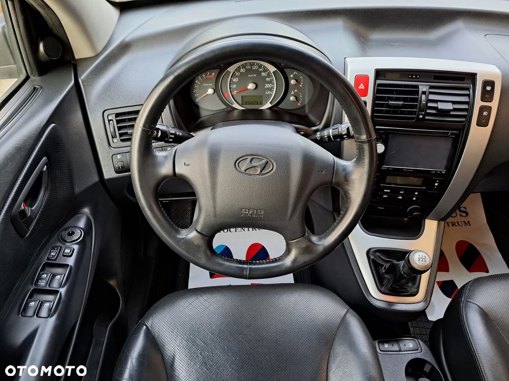 Hyundai Tucson 2.0 Active / Style - 17