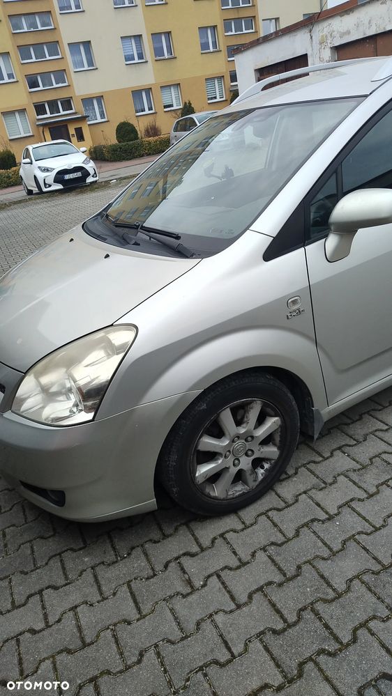 Toyota Corolla Verso 2.0 D-4D Sol - 10