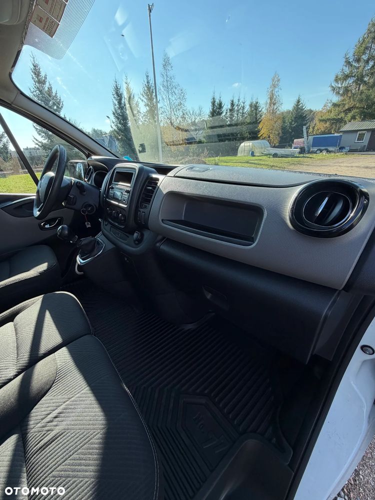 Renault TRAFIC 3 - 6