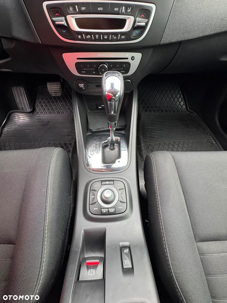 Renault Megane 1.5 dCi Limited EDC EU6 - 13