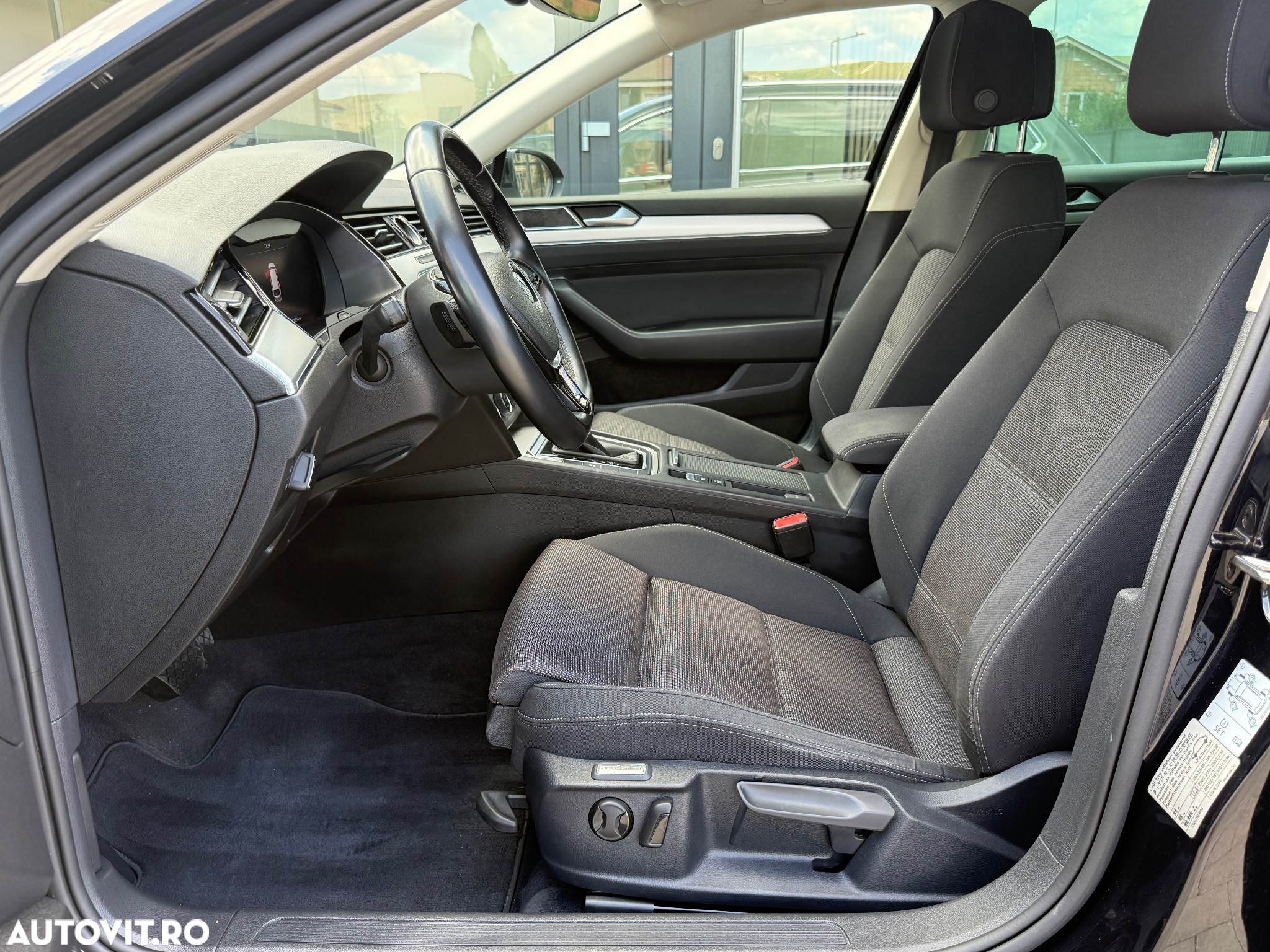 Volkswagen Passat Variant 2.0 TDI DSG Comfortline - 12