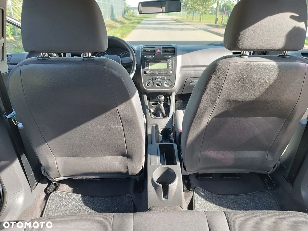 Volkswagen Golf - 29
