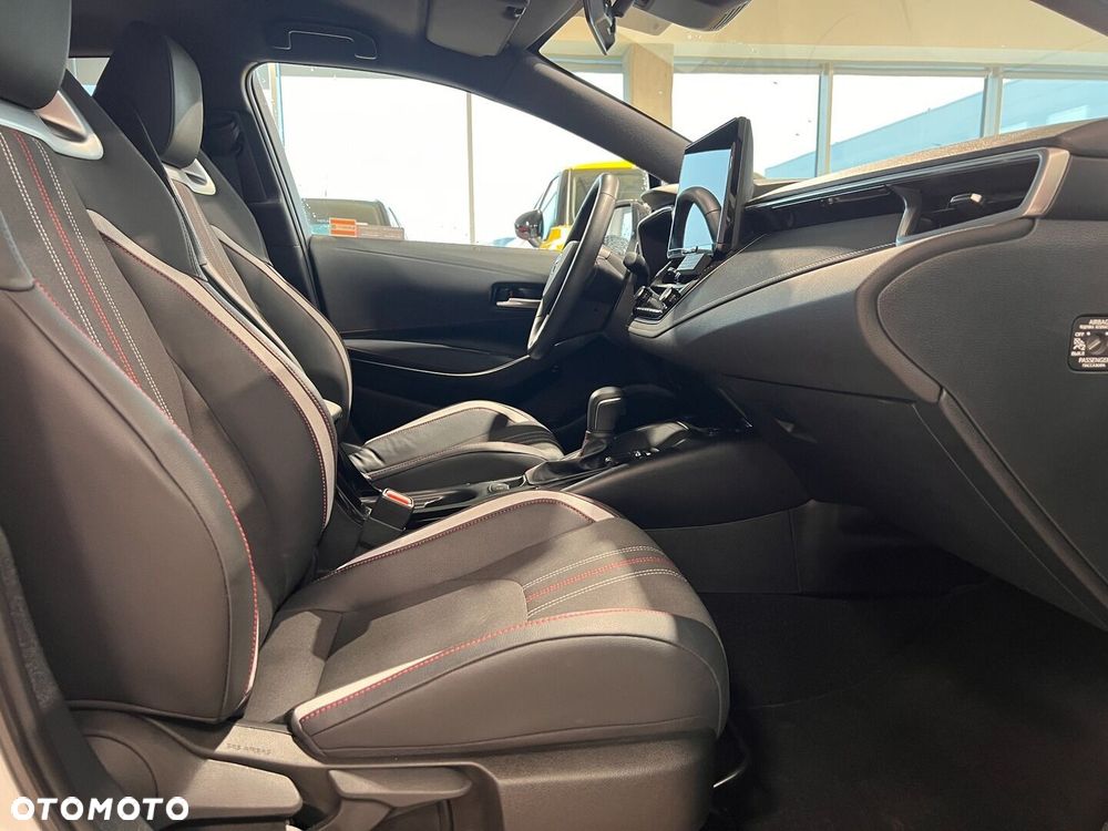 Toyota Corolla 1.8 Hybrid GR Sport - 12