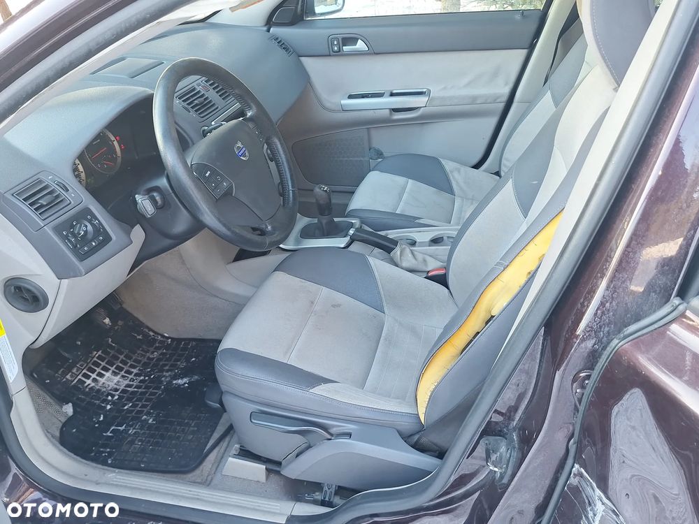 Volvo V50 2.0D Momentum - 12