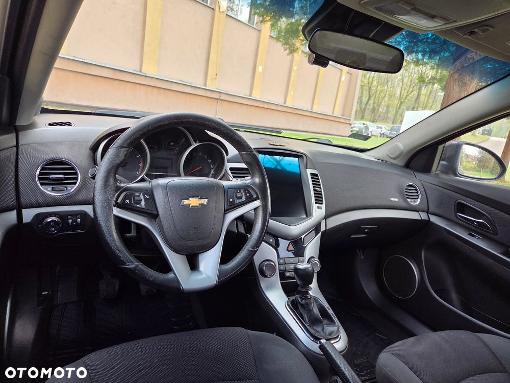 Chevrolet Cruze 1.6 LT - 5