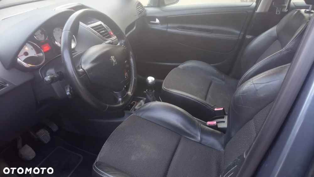 Peugeot 207 1.6 HDi 16V Sporty - 11