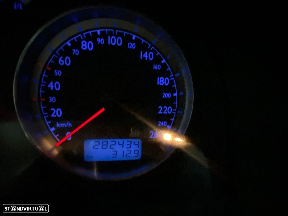 VW Golf 1.4i Confortline JE+AC - 12