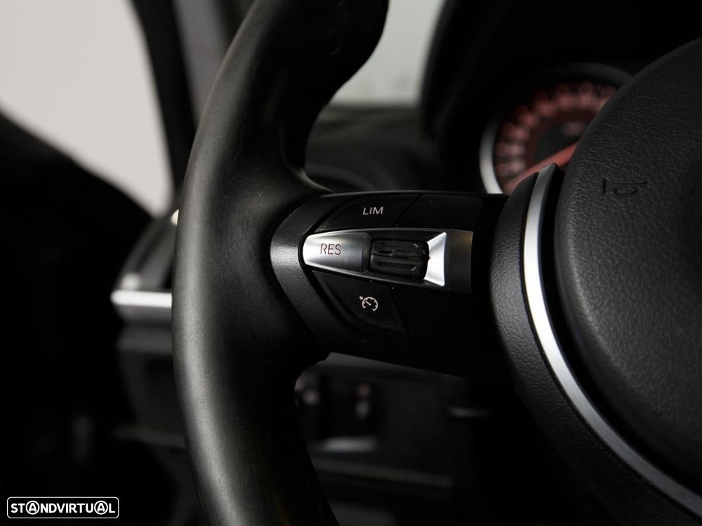 BMW 116 d EfficientDynamics - 14