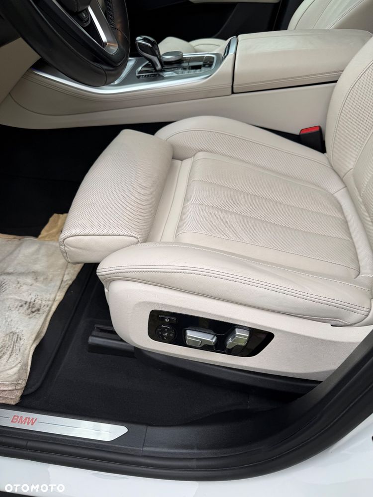 BMW X5 xDrive30d - 19