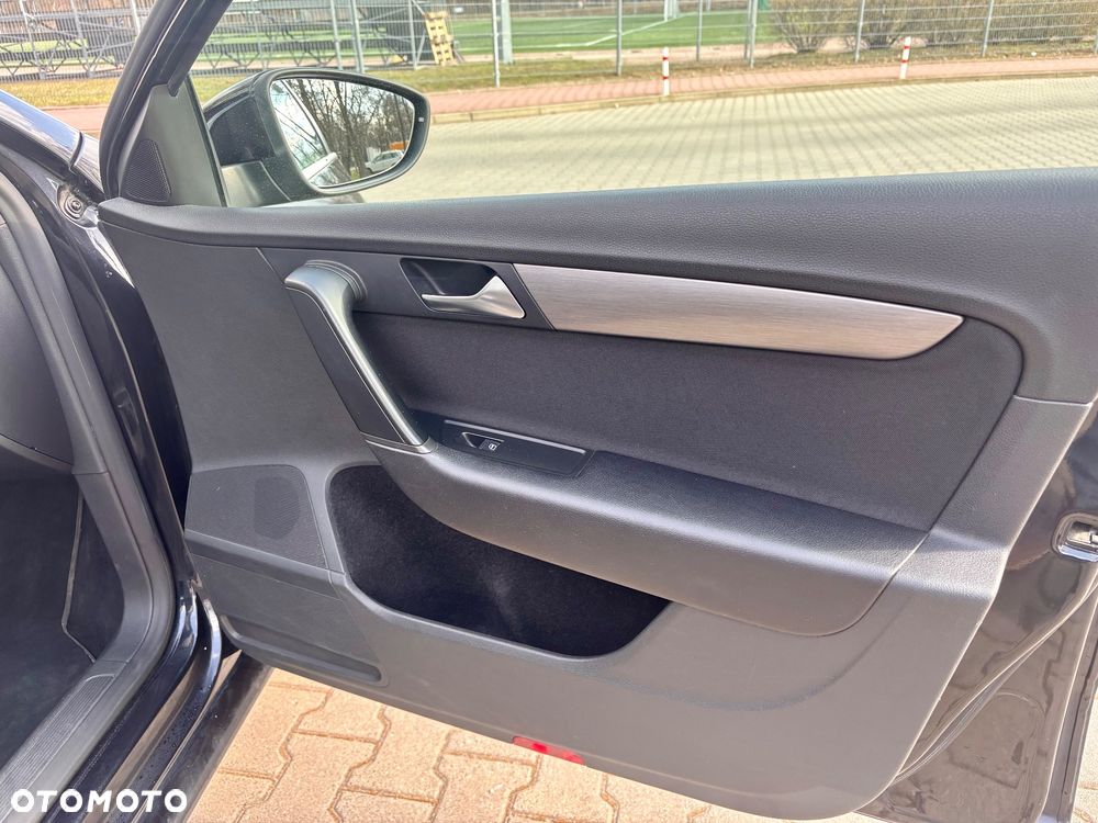 Volkswagen Passat 2.0 TDI Comfortline DSG - 19