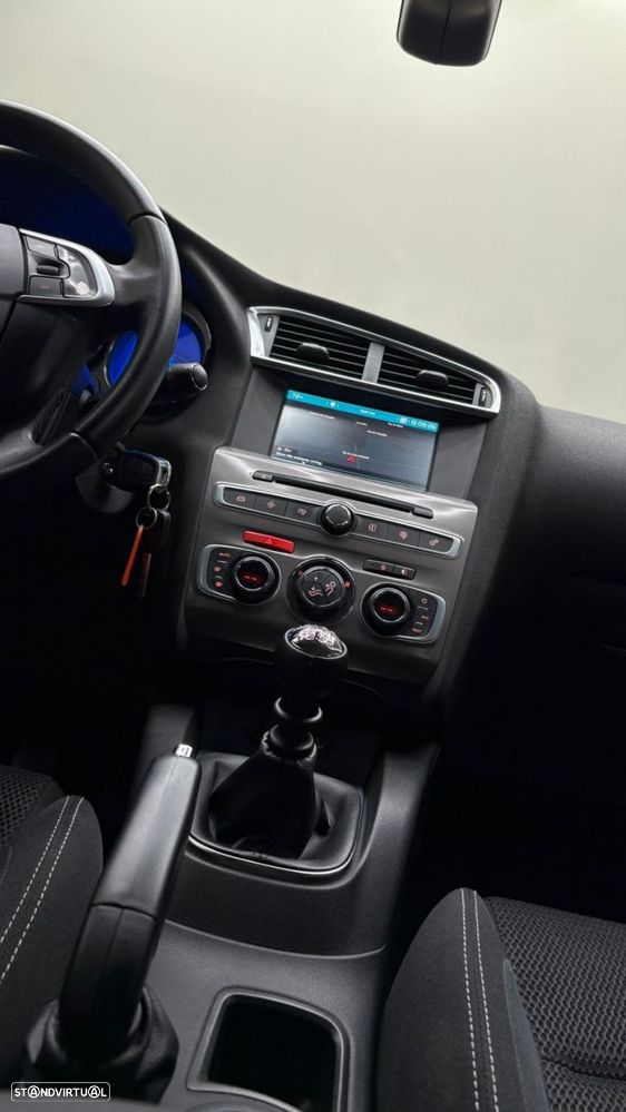 Citroën C4 BlueHDi 120 Stop&Start Shine - 34