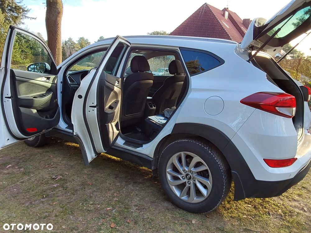 Hyundai Tucson 1.6 GDI BlueDrive GO 2WD - 14