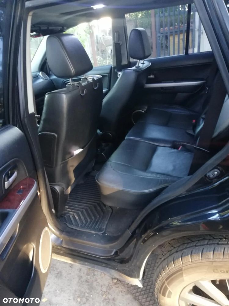 Suzuki Grand Vitara - 12