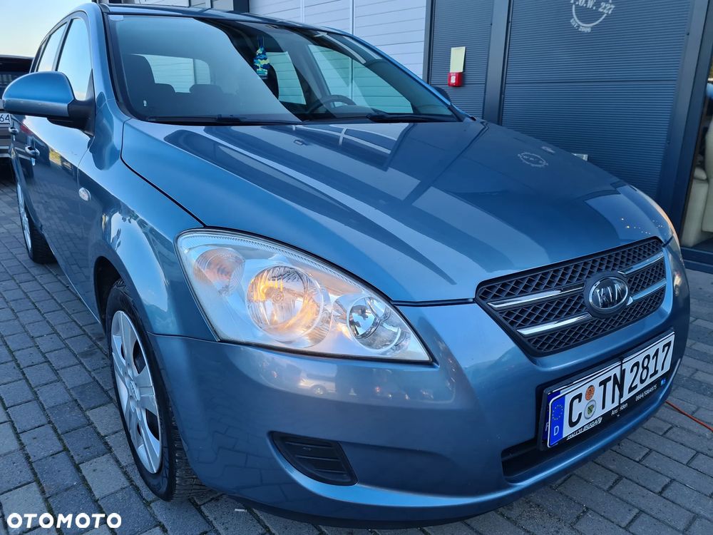 Kia Ceed 1.4 CVVT Attract - 4