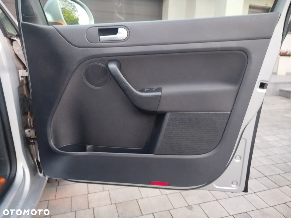 Volkswagen Golf Plus 1.4 Life - 27