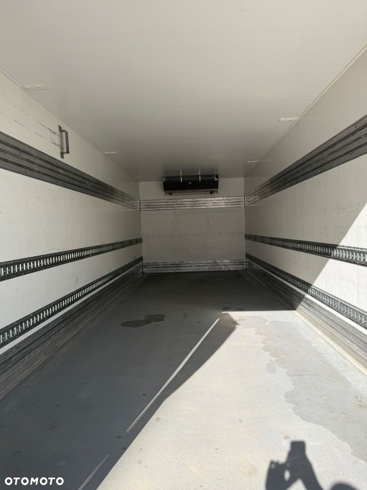 Iveco EUROCARGO - 10