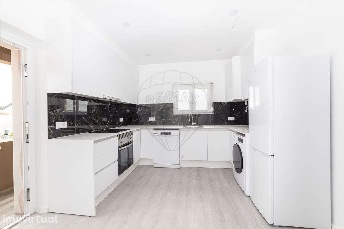 Apartamento T2 para arrendamento - Grande imagem: 2/12