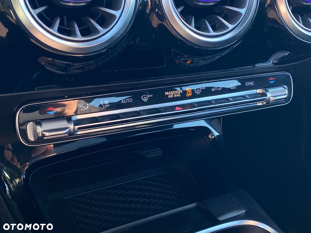 Mercedes-Benz Klasa A 220 4Matic 7G-DCT - 21