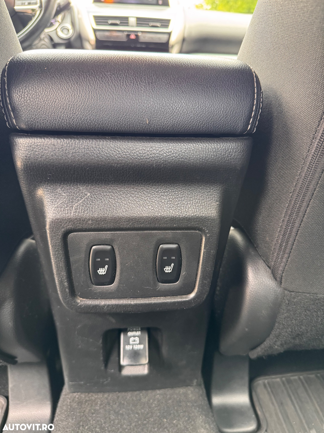 Mitsubishi Eclipse-Cross - 16
