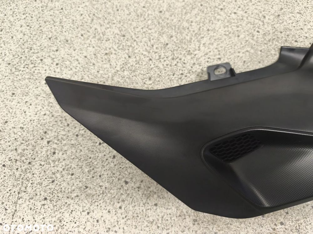 Owiewka, osłona prawa, bok, boczek, wypełnienie prawe Triumph Trident 660 2022 - 4