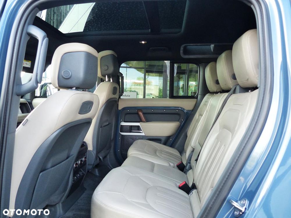 Land Rover Defender 3.0 D300 mHEV HSE - 15