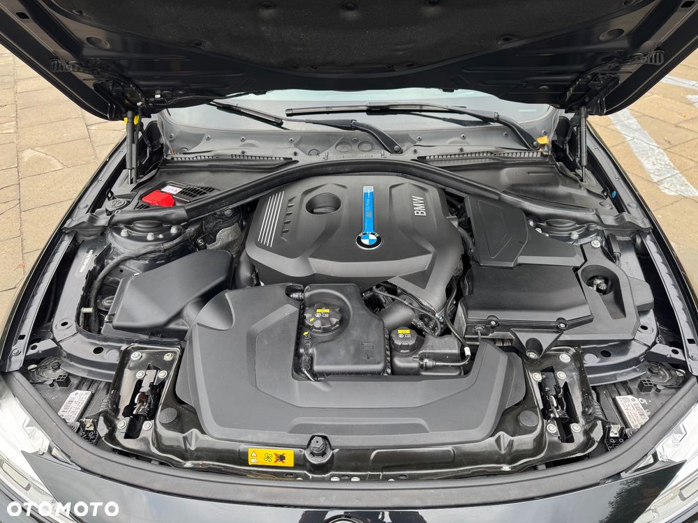 BMW Seria 3 330e iPerformance M Sport Shadow - 8