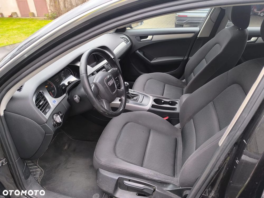 Audi A4 Avant 2.0 TDI - 9