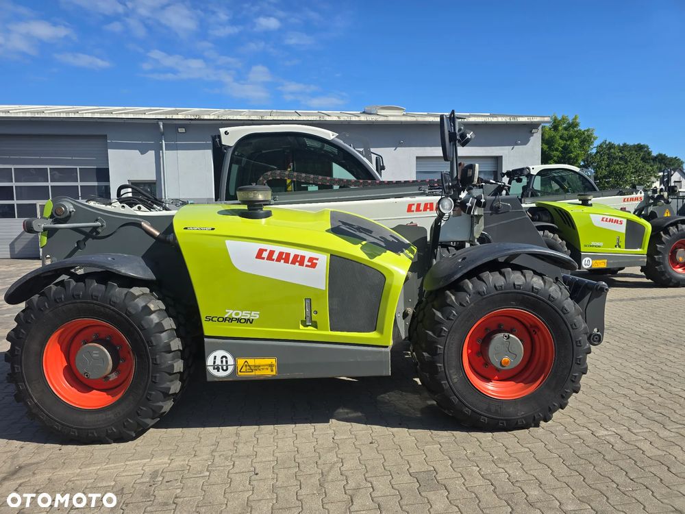 Claas Scorpion  7055 - 1
