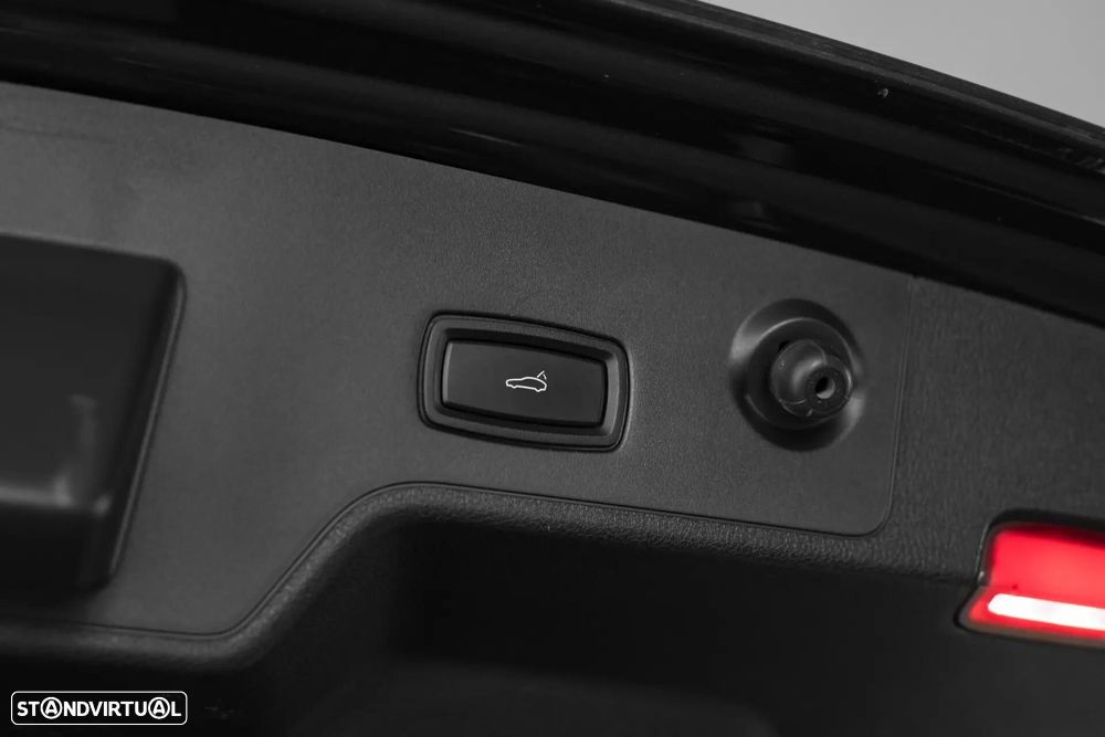 Porsche Panamera Sport Turismo 4 E-Hybrid - 54