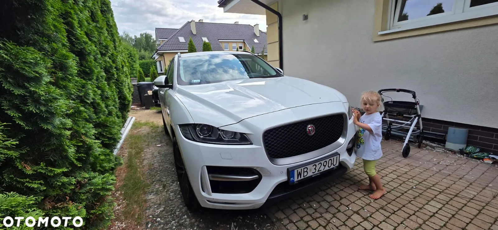Jaguar F-Pace 2.0 i4D AWD R-Sport - 38
