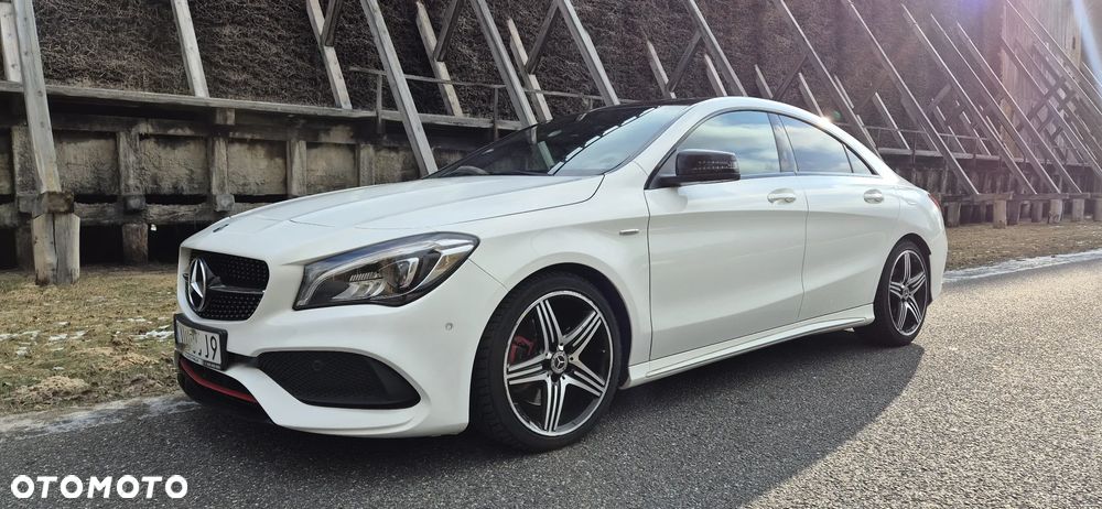 Mercedes-Benz CLA 250 4-Matic Sport - 12
