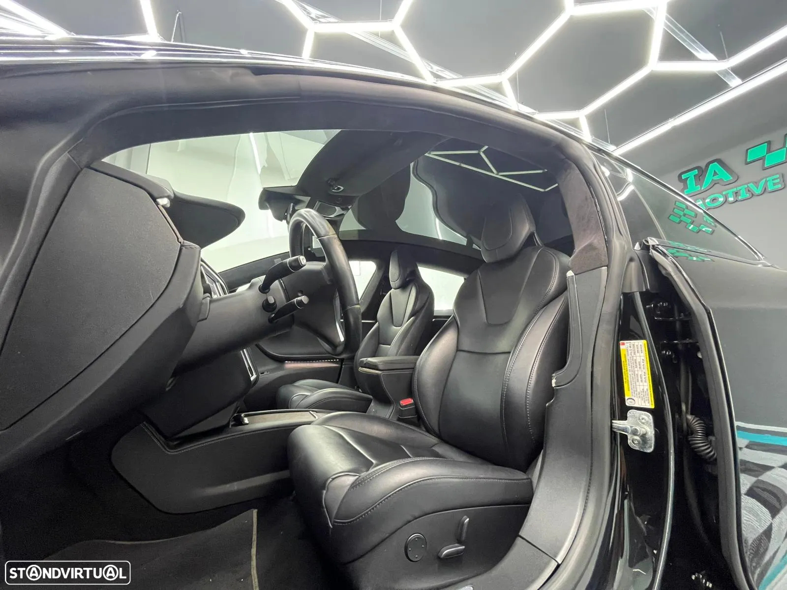 Tesla Model S 75 - 18