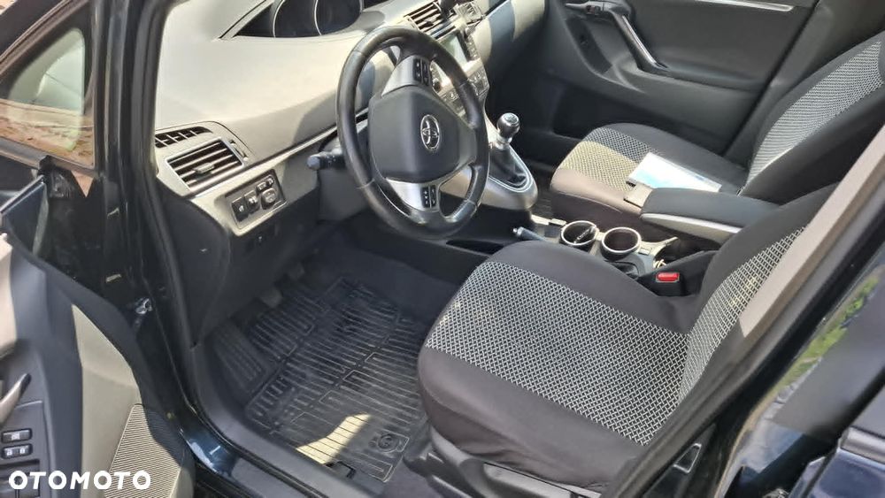 Toyota Verso 1.8 Premium 7os - 10