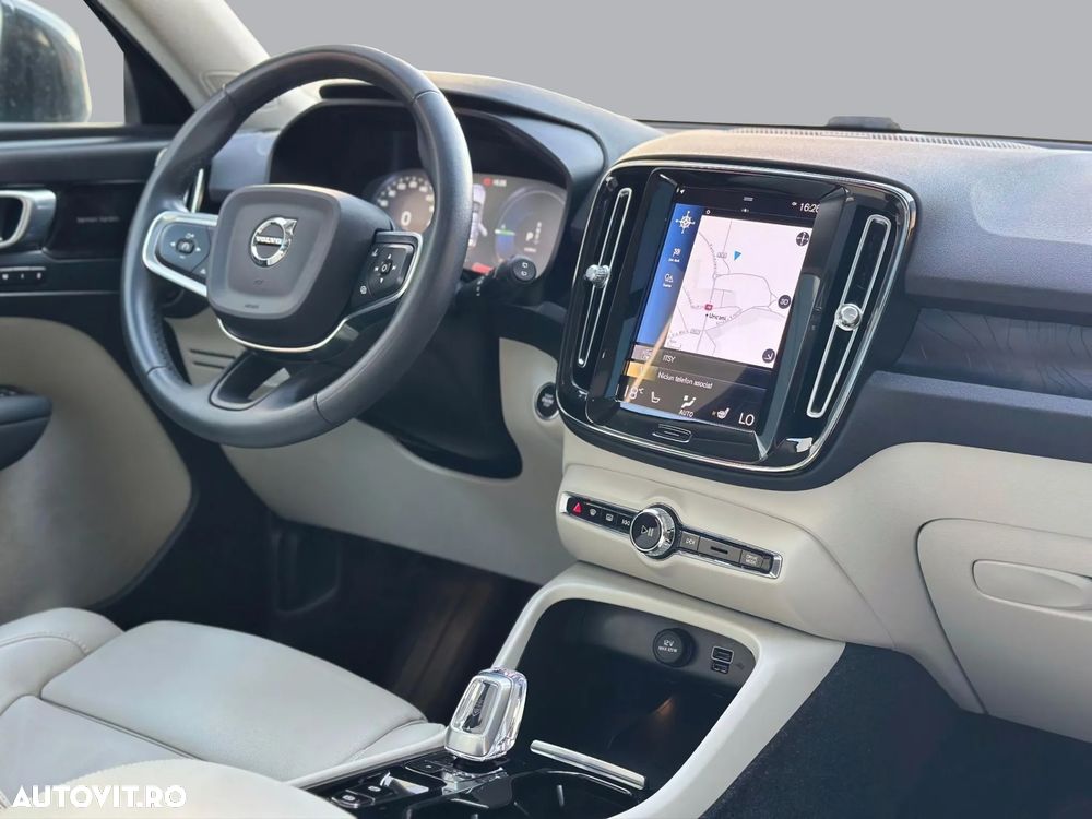 Volvo XC 40 Recharge T5 Twin Engine AT7 R-Design - 3