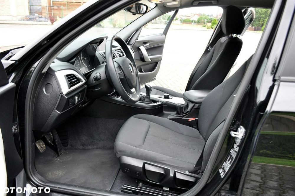 BMW Seria 1 - 21