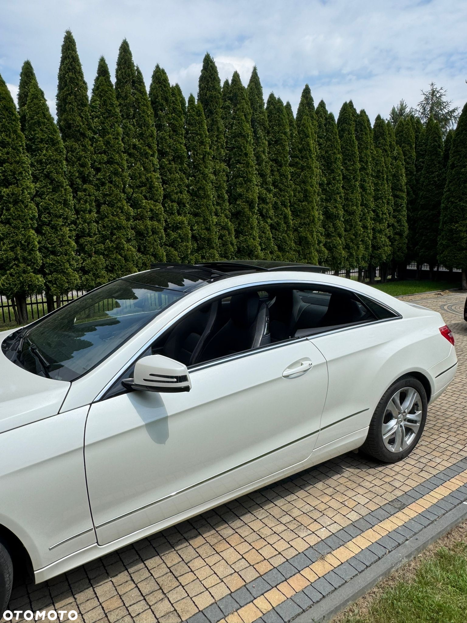 Mercedes-Benz Klasa E 250 CGI BlueEffICIENCY - 13