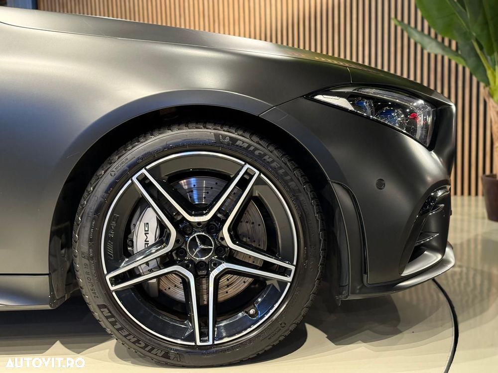 Mercedes-Benz CLS - 10